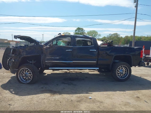 45130215 :رقم المزاد ، 1GT12UEY5JF203145 vin ، 2018 Gmc Sierra 2500hd Denali مزاد بيع