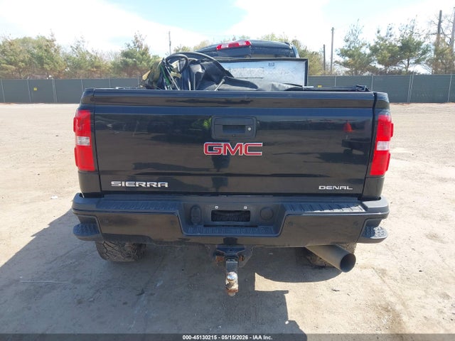 45130215 :رقم المزاد ، 1GT12UEY5JF203145 vin ، 2018 Gmc Sierra 2500hd Denali مزاد بيع