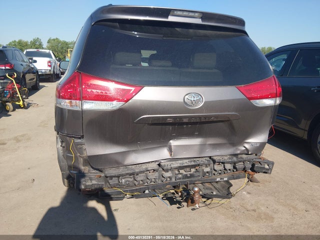 2012 Toyota Sienna Xle V6 8 Passenger მანქანა იყიდება აუქციონზე, vin: 5TDYK3DC3CS210564, აუქციონის ნომერი: 45130291