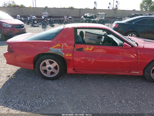 1992 Chevrolet Camaro Rs მანქანა იყიდება აუქციონზე, vin: 1G1FP23E2NL143250, აუქციონის ნომერი: 45130294