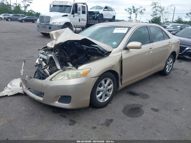 45130309 :رقم المزاد ، 4T1BF3EK7BU608205 vin ، 2011 Toyota Camry Le مزاد بيع