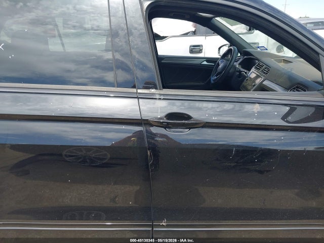 2023 Volkswagen Tiguan 2.0t Se R-line Black მანქანა იყიდება აუქციონზე, vin: 3VV8B7AX8PM138136, აუქციონის ნომერი: 45130345