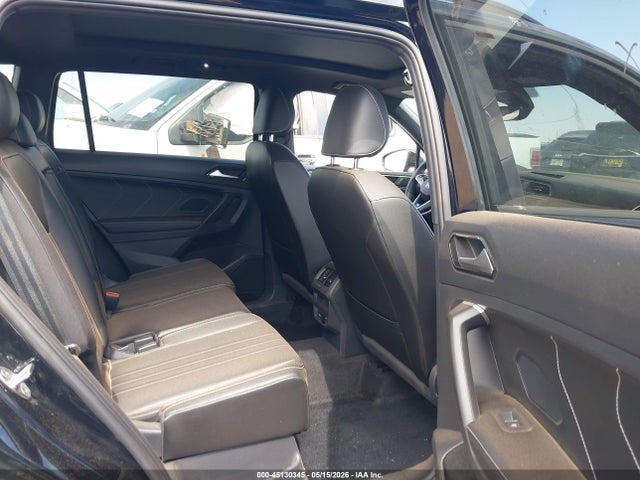 2023 Volkswagen Tiguan 2.0t Se R-line Black მანქანა იყიდება აუქციონზე, vin: 3VV8B7AX8PM138136, აუქციონის ნომერი: 45130345