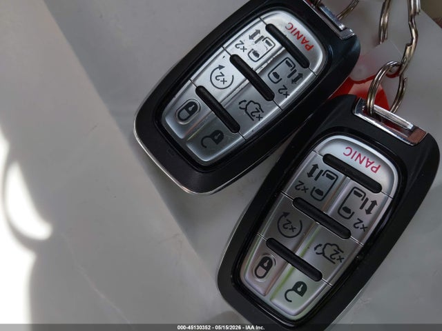Продаж на аукціоні авто 2023 Chrysler Pacifica Touring L, vin: 2C4RC3BG4PR610235, номер лоту: 45130352