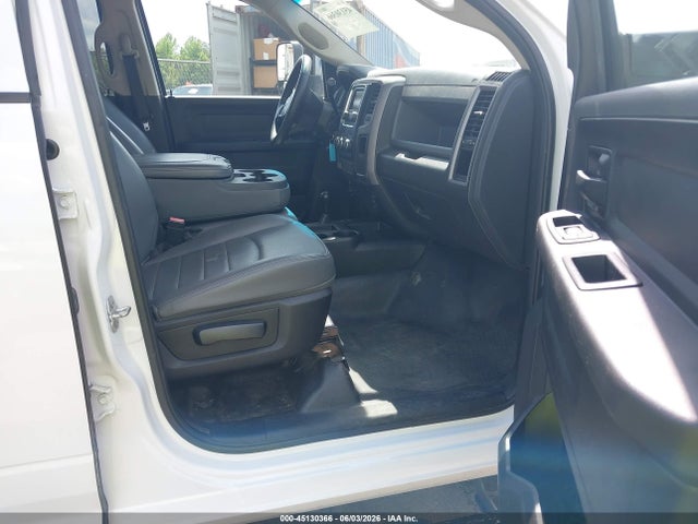 Продаж на аукціоні авто 2017 Ram 3500 Tradesman  4x4 8' Box, vin: 3C63RRGL3HG756007, номер лоту: 45130366