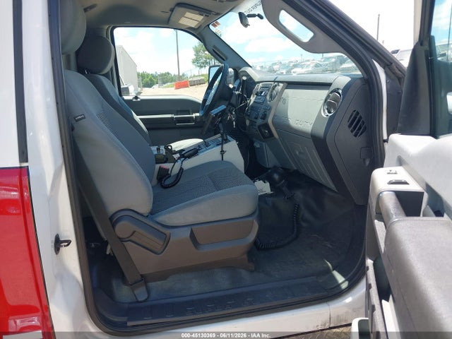 Ford F-450 Chassis Xlt 2016 1FDUF4GT2GEA60359 Image 5