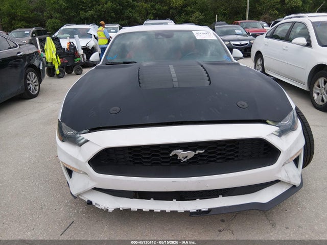 45130412 :رقم المزاد ، 1FA6P8CF6N5104271 vin ، 2022 Ford Mustang Gt Premium Fastback مزاد بيع