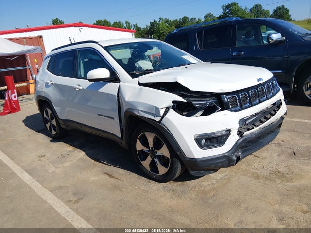 Jeep Compass Latitude Fwd 2018 3C4NJCBB6JT102202 main image