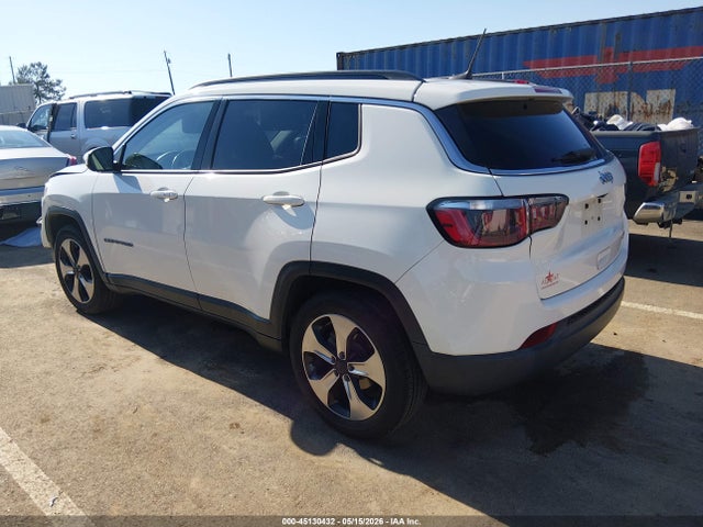 3C4NJCBB6JT102202 Jeep Compass Latitude Fwd