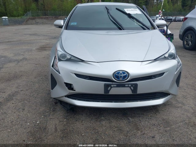 Toyota Prius Two 2018 JTDKBRFUXJ3059462 Image 12