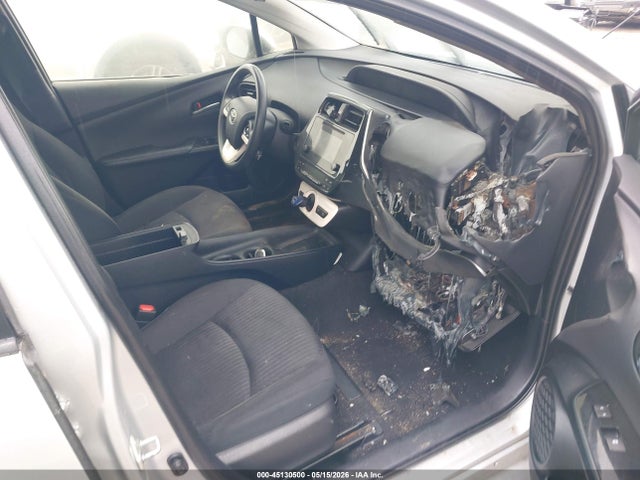 Toyota Prius Two 2018 JTDKBRFUXJ3059462 Image 5