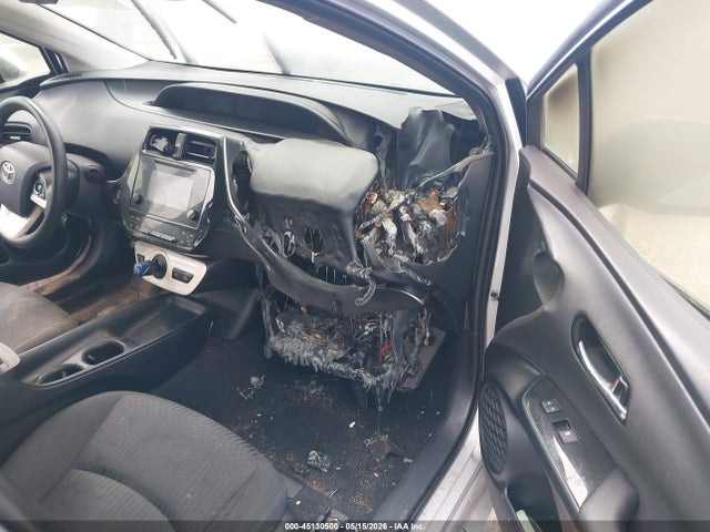 Toyota Prius Two 2018 JTDKBRFUXJ3059462 Image 6