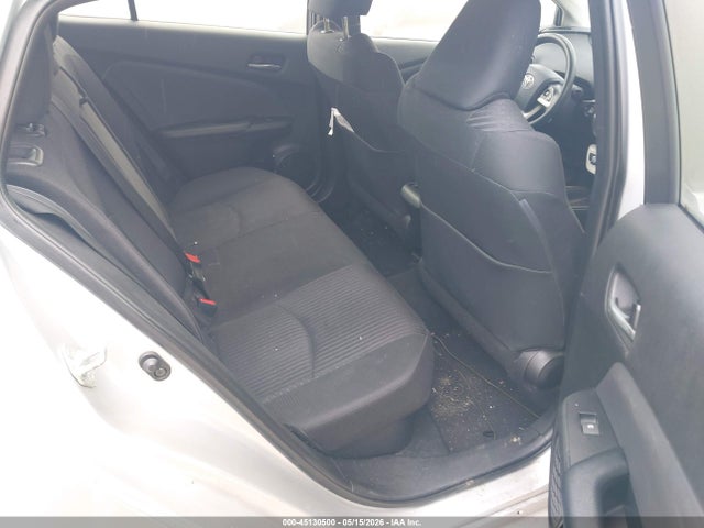 Toyota Prius Two 2018 JTDKBRFUXJ3059462 Image 8
