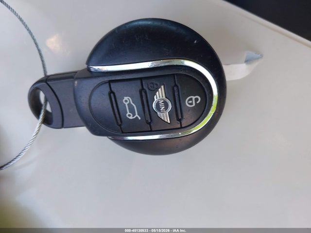 45130533 :رقم المزاد ، WMWLN5C39H2E33463 vin ، 2017 Mini Clubman Cooper مزاد بيع
