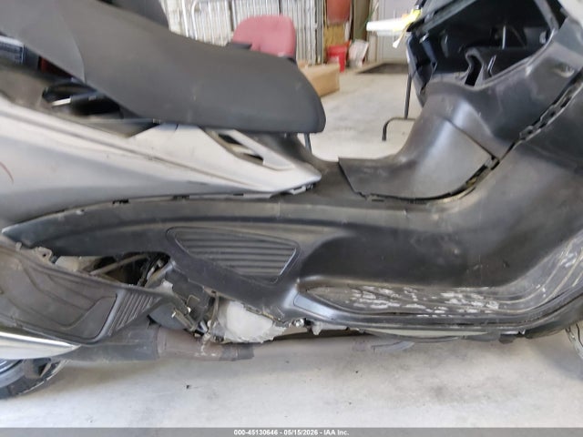 45130646 :رقم المزاد ، JS1CP51B7F2100562 vin ، 2015 Suzuki An650 A مزاد بيع