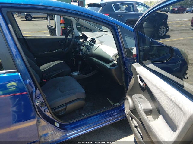 Продажа на аукционе авто 2010 Honda Fit, vin: JHMGE8H25AS011021, номер лота: 45130696