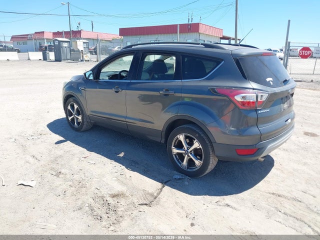 Продажа на аукционе авто 2017 Ford Escape Se, vin: 1FMCU0GD5HUB36263, номер лота: 45130752