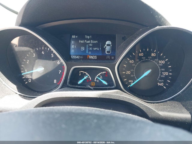 Продажа на аукционе авто 2017 Ford Escape Se, vin: 1FMCU0GD5HUB36263, номер лота: 45130752