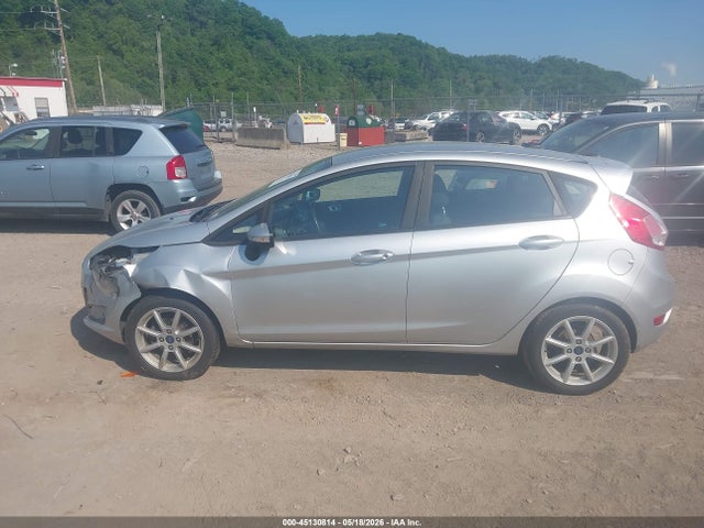45130814 :رقم المزاد ، 3FADP4EJ9GM163376 vin ، 2016 Ford Fiesta Se مزاد بيع
