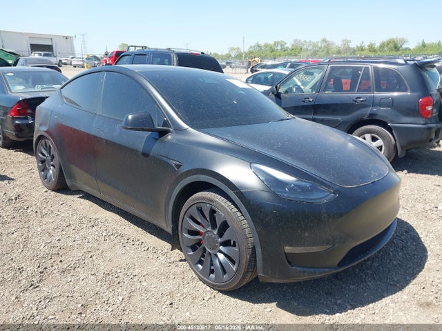Tesla Model Y Performance Dual Motor All-wheel Drive 2021 5YJYGDEF5MF133959 main image