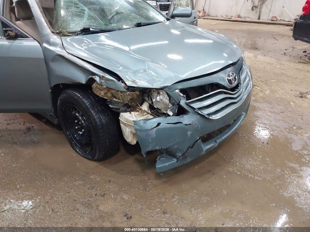 45130864 :رقم المزاد ، 4T1BF3EK0BU615142 vin ، 2011 Toyota Camry Le مزاد بيع