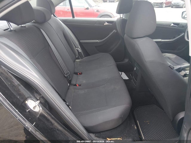 Продаж на аукціоні авто 2015 Volkswagen Jetta 2.0l S, vin: 3VW2K7AJ7FM342745, номер лоту: 45130867