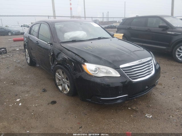 Продаж на аукціоні авто 2013 Chrysler 200 Touring, vin: 1C3CCBBB0DN570558, номер лоту: 45131014