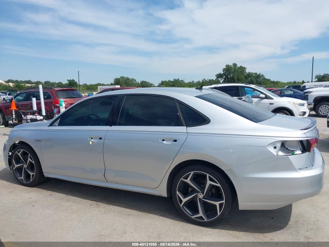 Продаж на аукціоні авто 2020 Volkswagen Passat 2.0t R-line, vin: 1VWMA7A37LC016874, номер лоту: 45131055