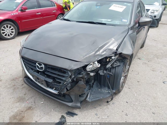 Продаж на аукціоні авто 2018 Mazda Mazda3 Touring, vin: 3MZBN1L30JM191128, номер лоту: 45131105
