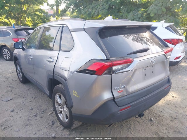 2021 Toyota Rav4 Xle მანქანა იყიდება აუქციონზე, vin: 2T3W1RFV1MC163838, აუქციონის ნომერი: 45131131