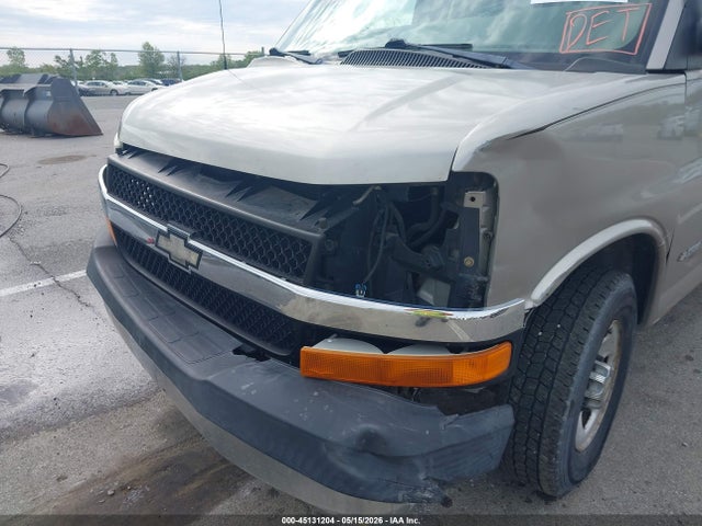 2004 Chevrolet Express მანქანა იყიდება აუქციონზე, vin: 1GAHG39U941202771, აუქციონის ნომერი: 45131204
