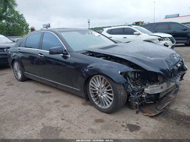 2010 Mercedes-benz S 550 4matic მანქანა იყიდება აუქციონზე, vin: WDDNG8GB2AA319649, აუქციონის ნომერი: 45131220