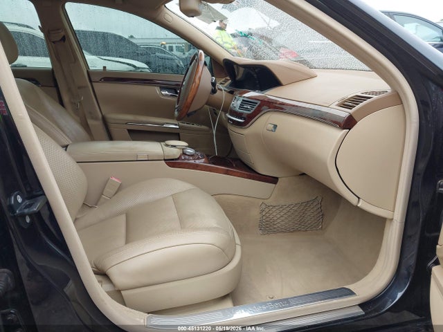 2010 Mercedes-benz S 550 4matic მანქანა იყიდება აუქციონზე, vin: WDDNG8GB2AA319649, აუქციონის ნომერი: 45131220