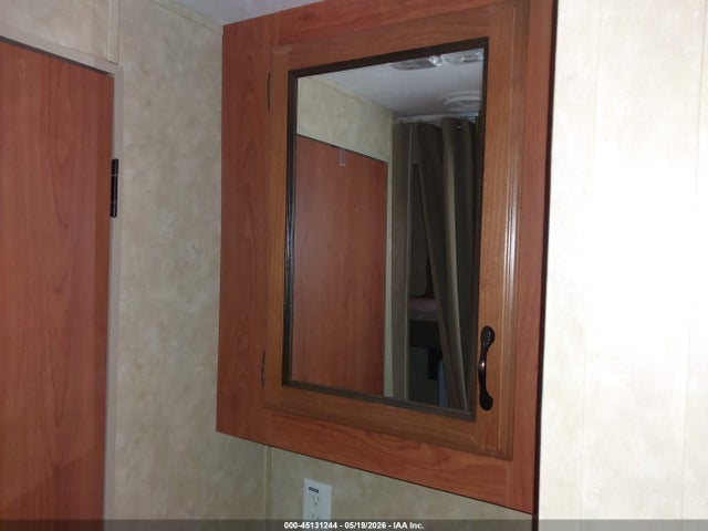 2011 Forest River Catalina მანქანა იყიდება აუქციონზე, vin: 5ZT2CATB3BA010858, აუქციონის ნომერი: 45131244
