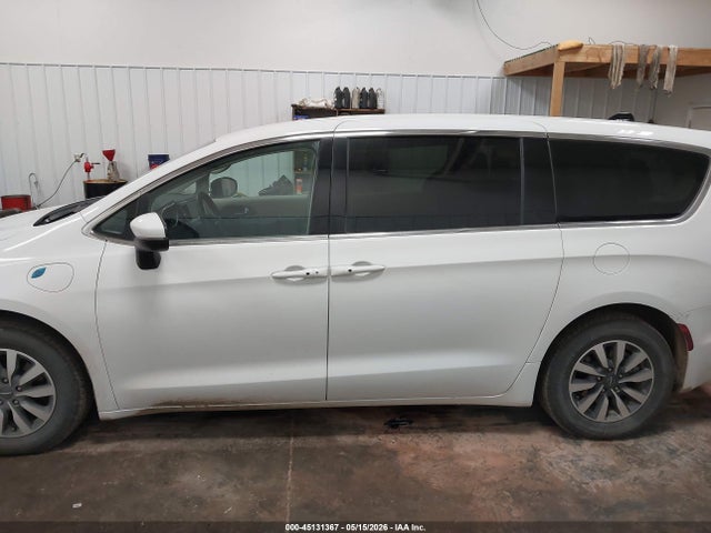 Chrysler Pacifica Hybrid Touring L 2023 2C4RC1L77PR558876 Image 17