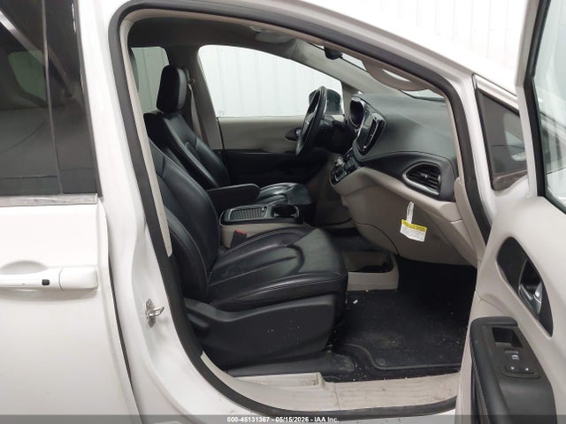 45131367 :رقم المزاد ، 2C4RC1L77PR558876 vin ، 2023 Chrysler Pacifica Hybrid Touring L مزاد بيع