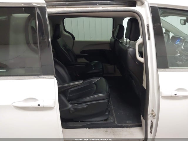 Auction sale of the 2023 Chrysler Pacifica Hybrid Touring L, vin: 2C4RC1L77PR558876, lot number: 45131367