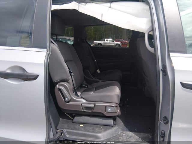 45131425 :رقم المزاد ، 5FNRL6H2XJB045165 vin ، 2018 Honda Odyssey Lx مزاد بيع
