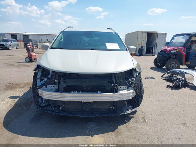Продажа на аукционе авто 2017 Chrysler Pacifica Touring-l Plus, vin: 2C4RC1EG2HR577169, номер лота: 45131479