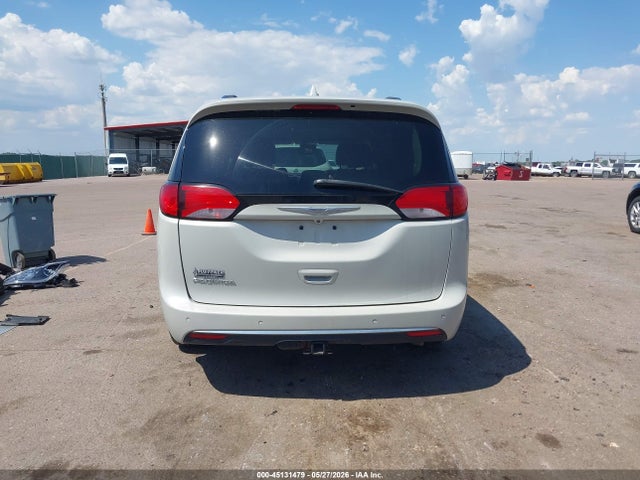 Продажа на аукционе авто 2017 Chrysler Pacifica Touring-l Plus, vin: 2C4RC1EG2HR577169, номер лота: 45131479