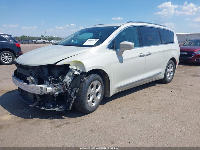 Продажа на аукционе авто 2017 Chrysler Pacifica Touring-l Plus, vin: 2C4RC1EG2HR577169, номер лота: 45131479