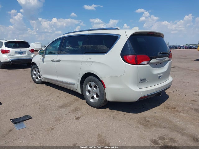 Продаж на аукціоні авто 2017 Chrysler Pacifica Touring-l Plus, vin: 2C4RC1EG2HR577169, номер лоту: 45131479