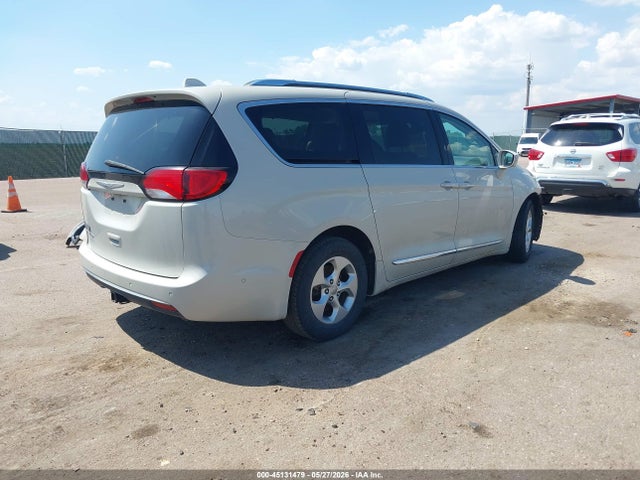 Продажа на аукционе авто 2017 Chrysler Pacifica Touring-l Plus, vin: 2C4RC1EG2HR577169, номер лота: 45131479