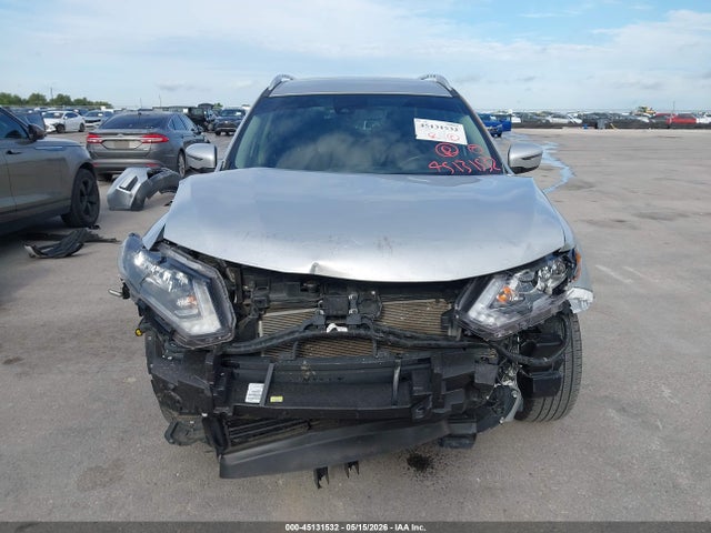2020 Nissan Rogue Sv Fwd მანქანა იყიდება აუქციონზე, vin: KNMAT2MT0LP523641, აუქციონის ნომერი: 45131532