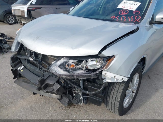 2020 Nissan Rogue Sv Fwd მანქანა იყიდება აუქციონზე, vin: KNMAT2MT0LP523641, აუქციონის ნომერი: 45131532
