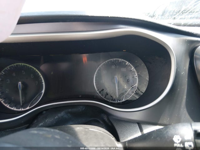 2C4RC1BG6TR213320 Chrysler Pacifica Select