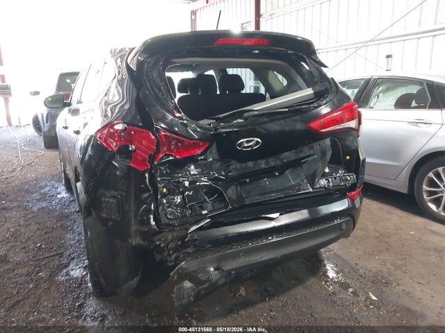 45131568 :رقم المزاد ، KM8J23A49HU386726 vin ، 2017 Hyundai Tucson Se مزاد بيع