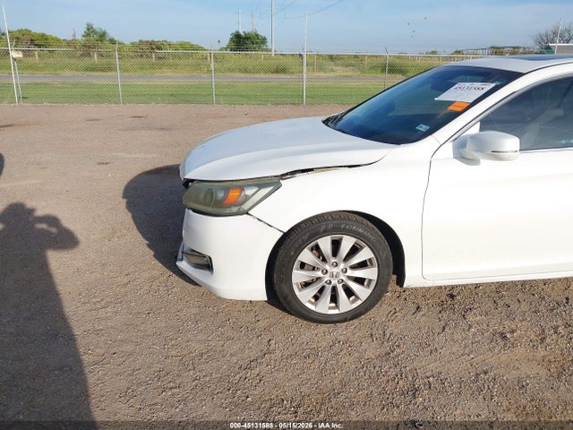Продажа на аукционе авто 2015 Honda Accord Ex-l, vin: 1HGCR2F84FA125521, номер лота: 45131588