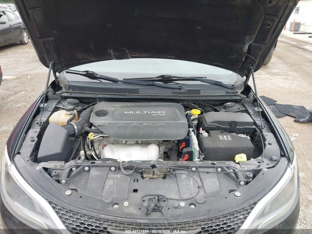 Chrysler 200 Limited Platinum 2017 1C3CCCAB4HN504821 Image 10
