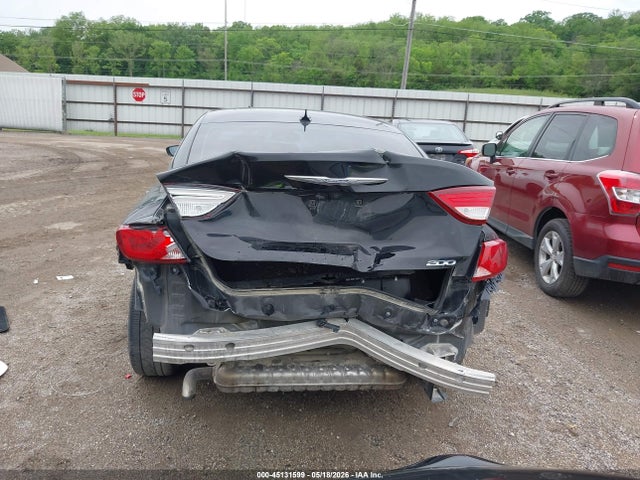Chrysler 200 Limited Platinum 2017 1C3CCCAB4HN504821 Image 16